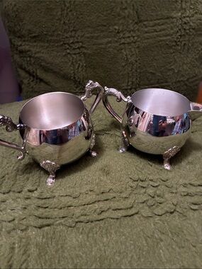 Raimond Silverplate Creamer and Sugar Set - Two Piece